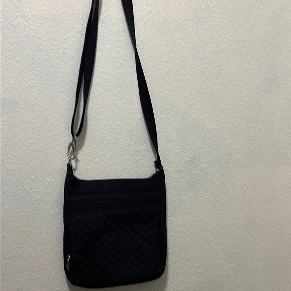 Elegant Black Quilted Shoulder Bag
